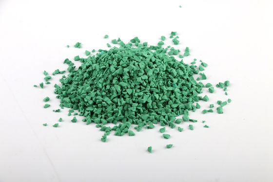 Grains de remplissage d'herbe artificielle anti-âge pour gazon / terrain de jeu / terrain de football