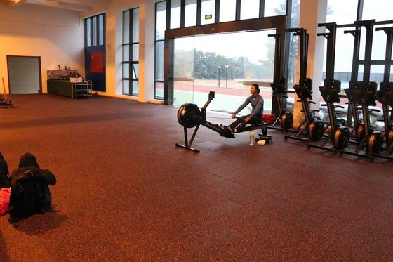 Vente en gros de tapis en caoutchouc de haute qualité Fabrique de fabrication de tapis de gym non toxiques lourds