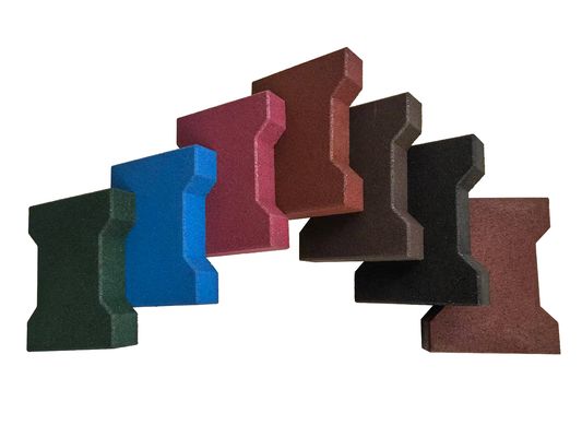Forme de chien Forme de H 200 * 160 * 120 mm Paver en caoutchouc interverrouillable 20-50 mm Anti-dérapant pour le terrain de jeu