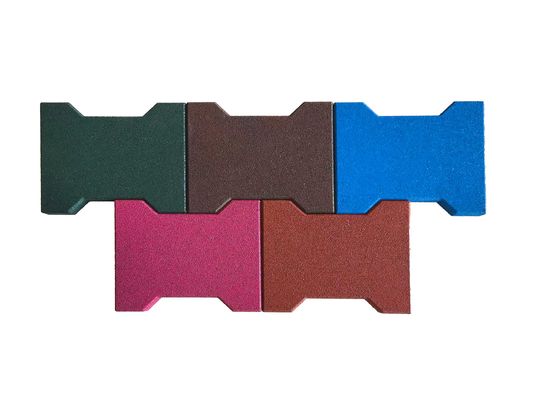 Coupe de chevaux en brique en forme de chien en forme de H 200*160*120mm Paver en caoutchouc entrelacés 20-50mm anti-déroute pour terrain de jeu