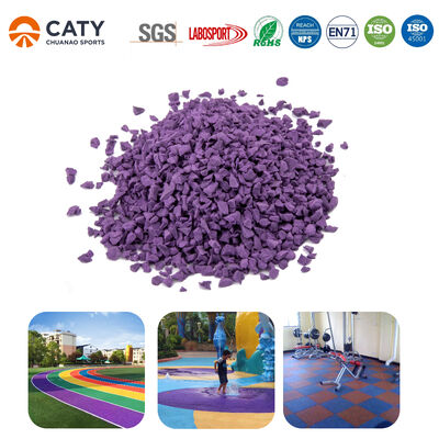 Granulés d'EPDM élastiques et durables, écologiques, comme couche de base pour les parcours de fitness et les terrains de jeux pour enfants